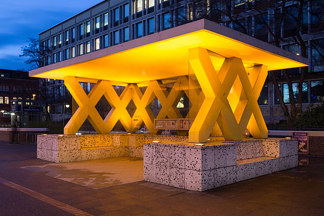 BUSSTOPS Koenigsworther Platz Mitte Hannover Germany