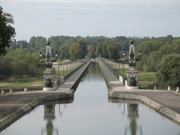 Briare Aqueduct