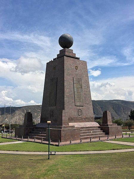 La Mitad del Mundo