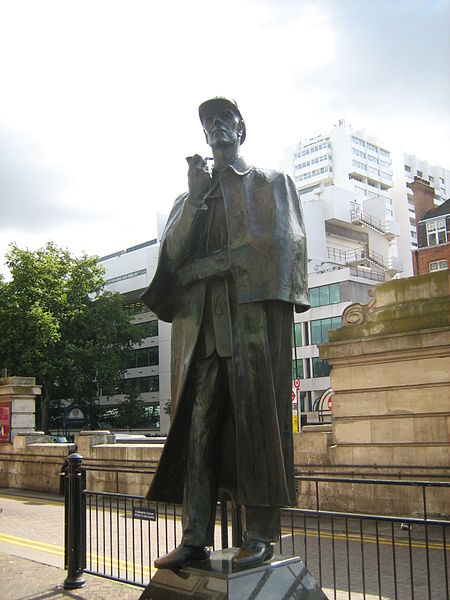 Sherlock Holmes Statue - John Doubleday