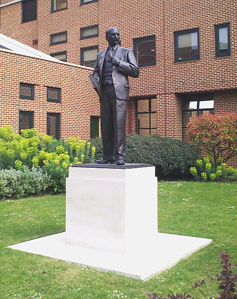 Statue of Clement Attlee - Frank Forster