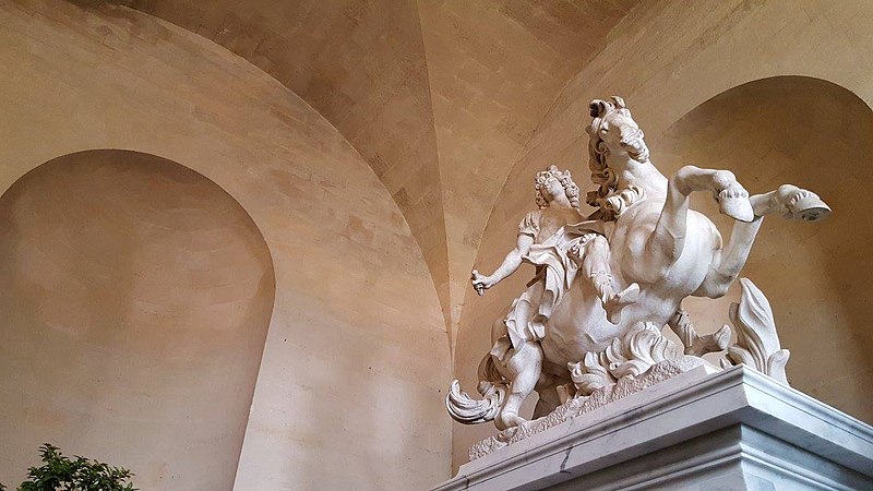 Equestrian statue of Louis XIV