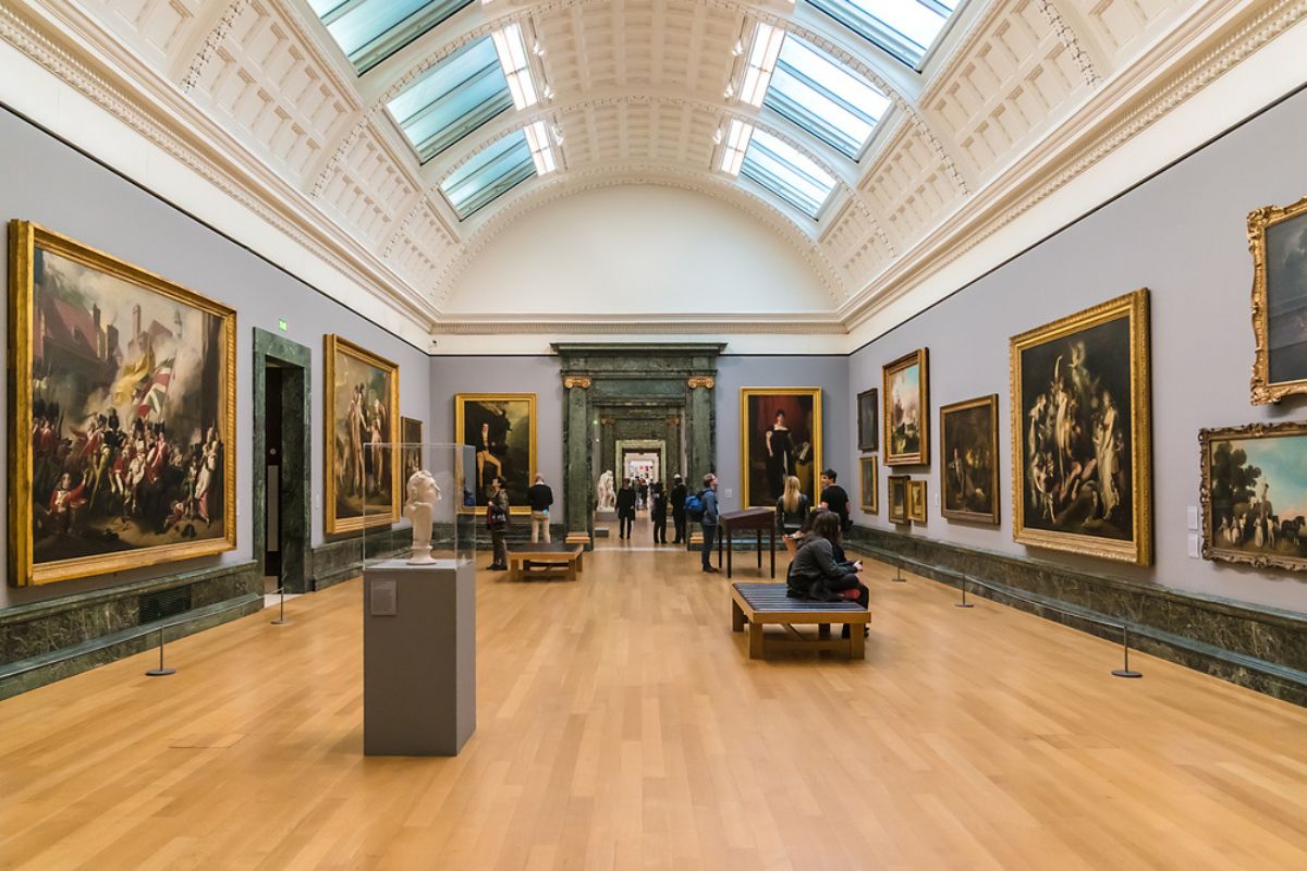 Museum vs Gallery